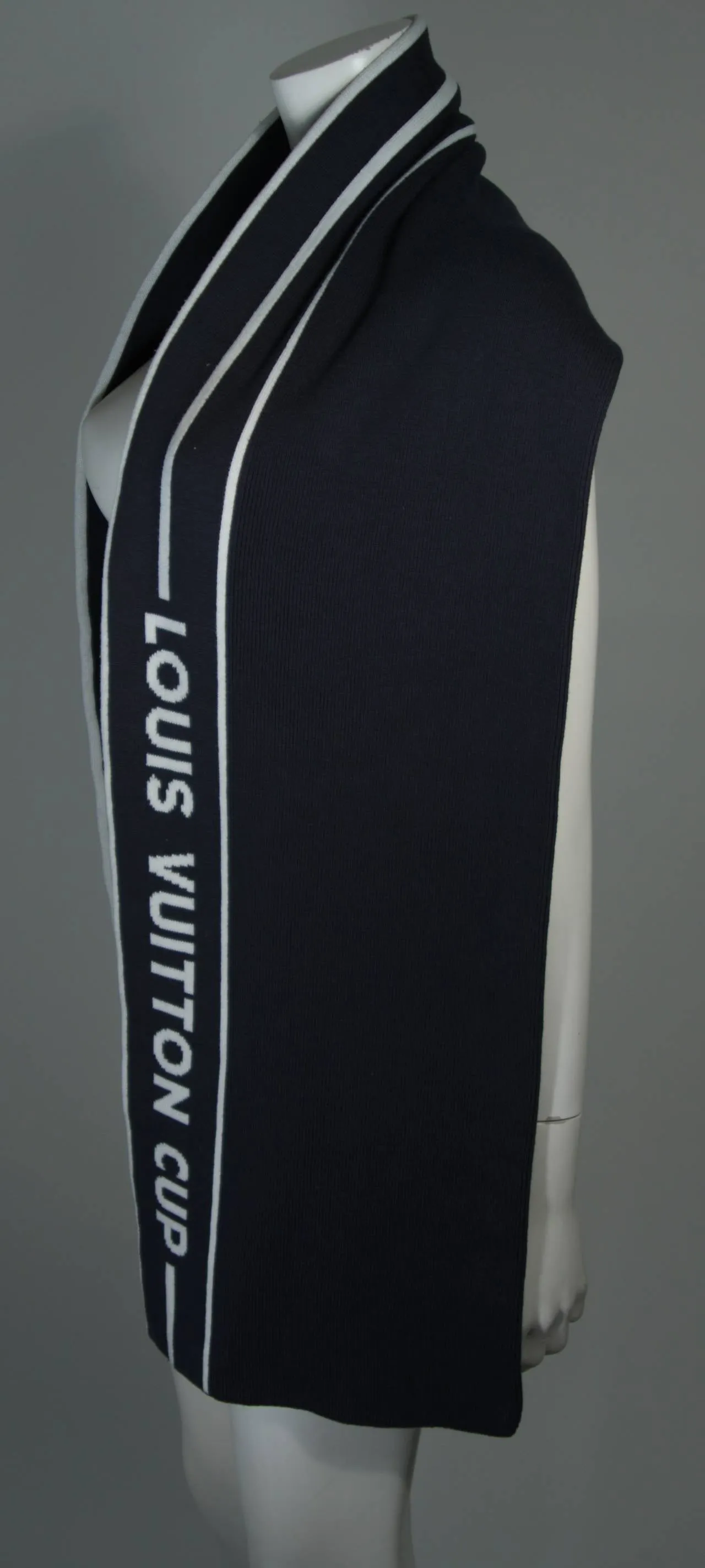 LOUIS VUITTON Navy Cashmere Blend Scarf