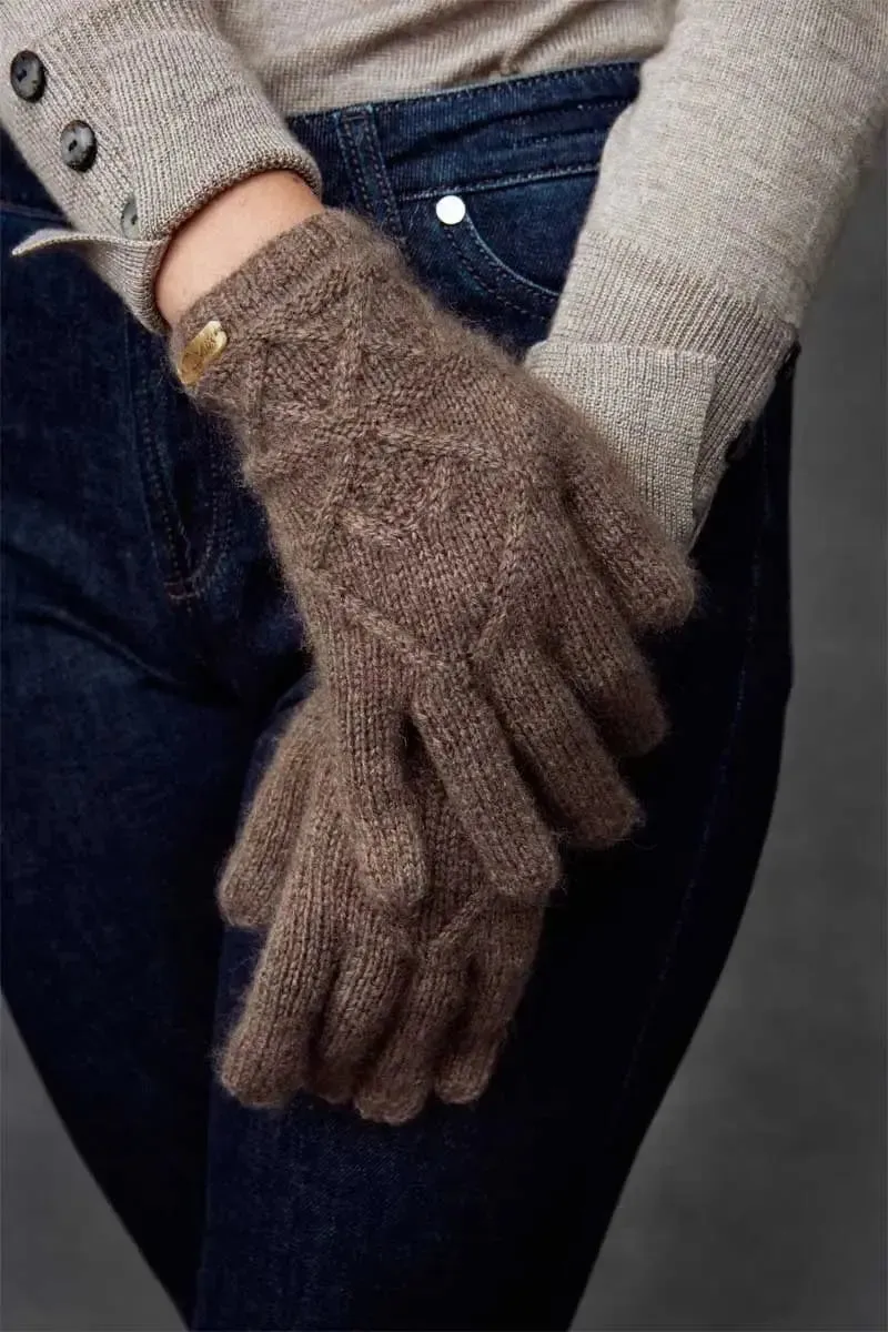 Mena Qiviuk Gloves