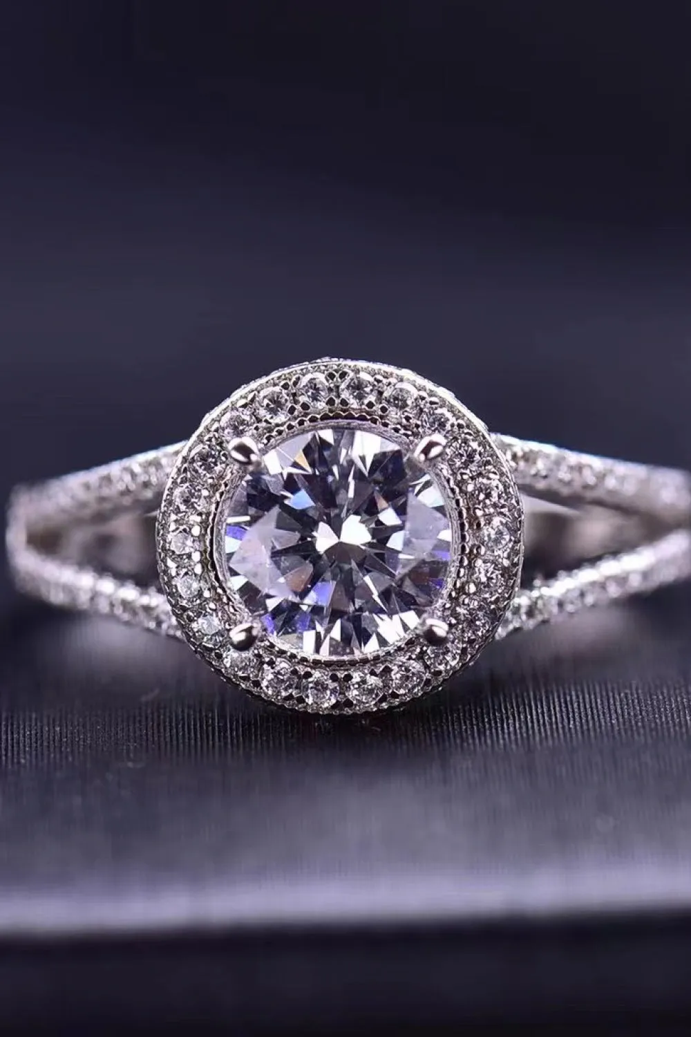 Shiny and Chic 1 Carat Moissanite Ring